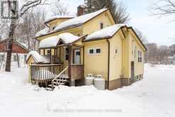 16 OAK STREET | Rosseau Ontario | Slide Image Thirty-eight