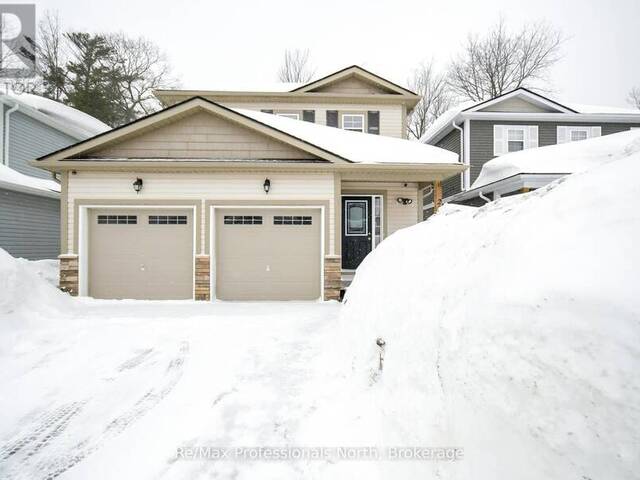 230 PINE STREET Gravenhurst Ontario, P1P 1B1 - 3 Bedrooms Home For Sale