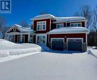 46 STOTHER CRESCENT | Bracebridge Ontario | Slide Image Two