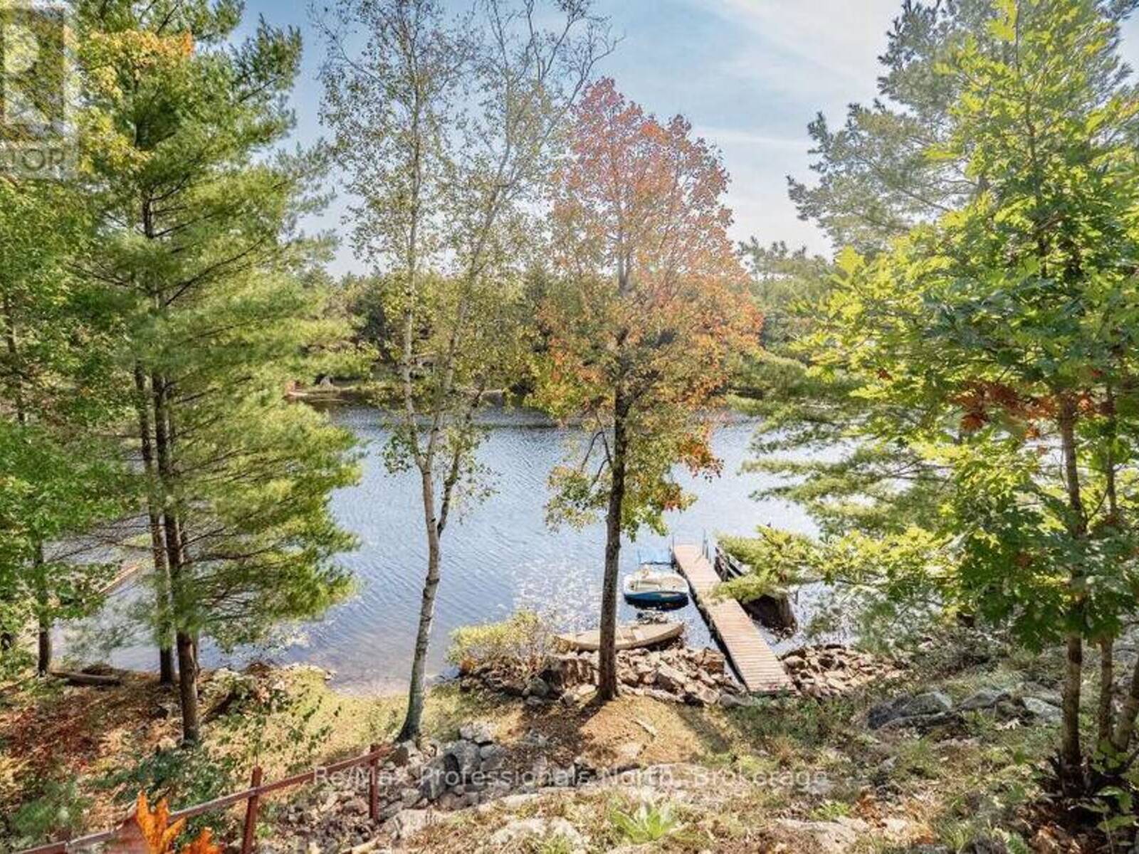 1006 BOOTH LANE, Gravenhurst, Ontario P1P 1R2