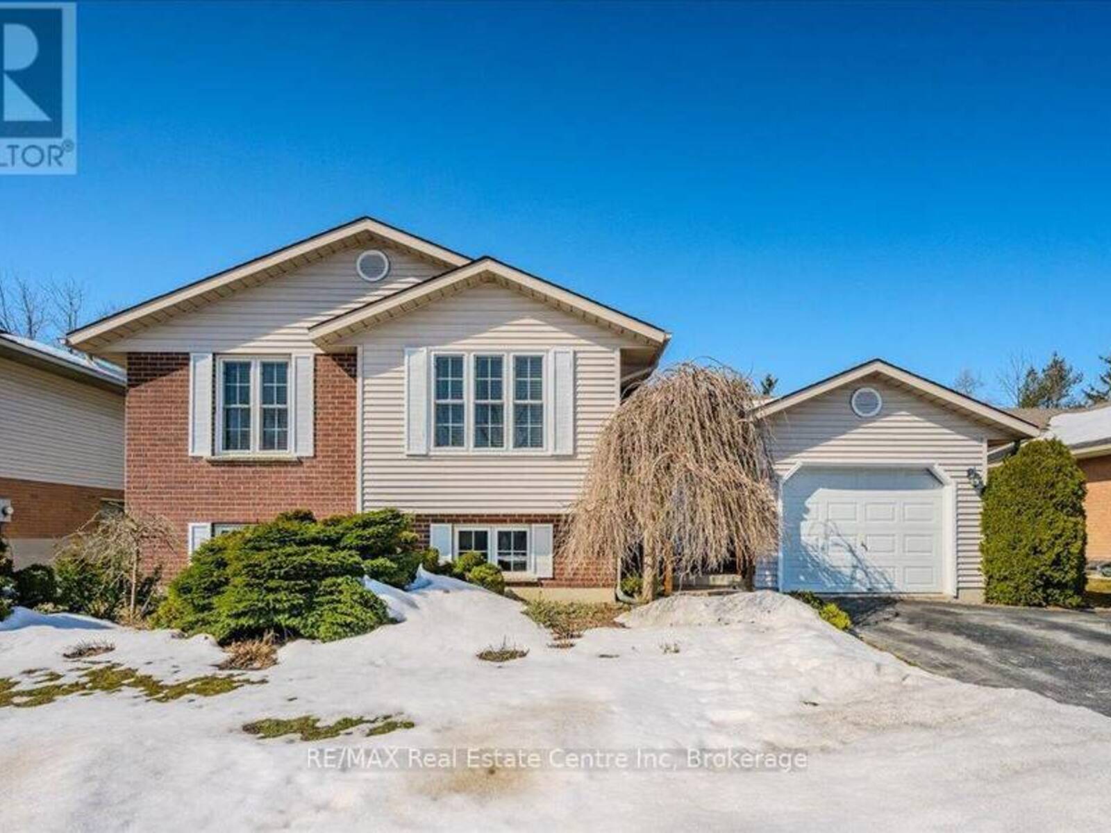 300 COLBORNE STREET, Elora, Ontario N0B 1S0