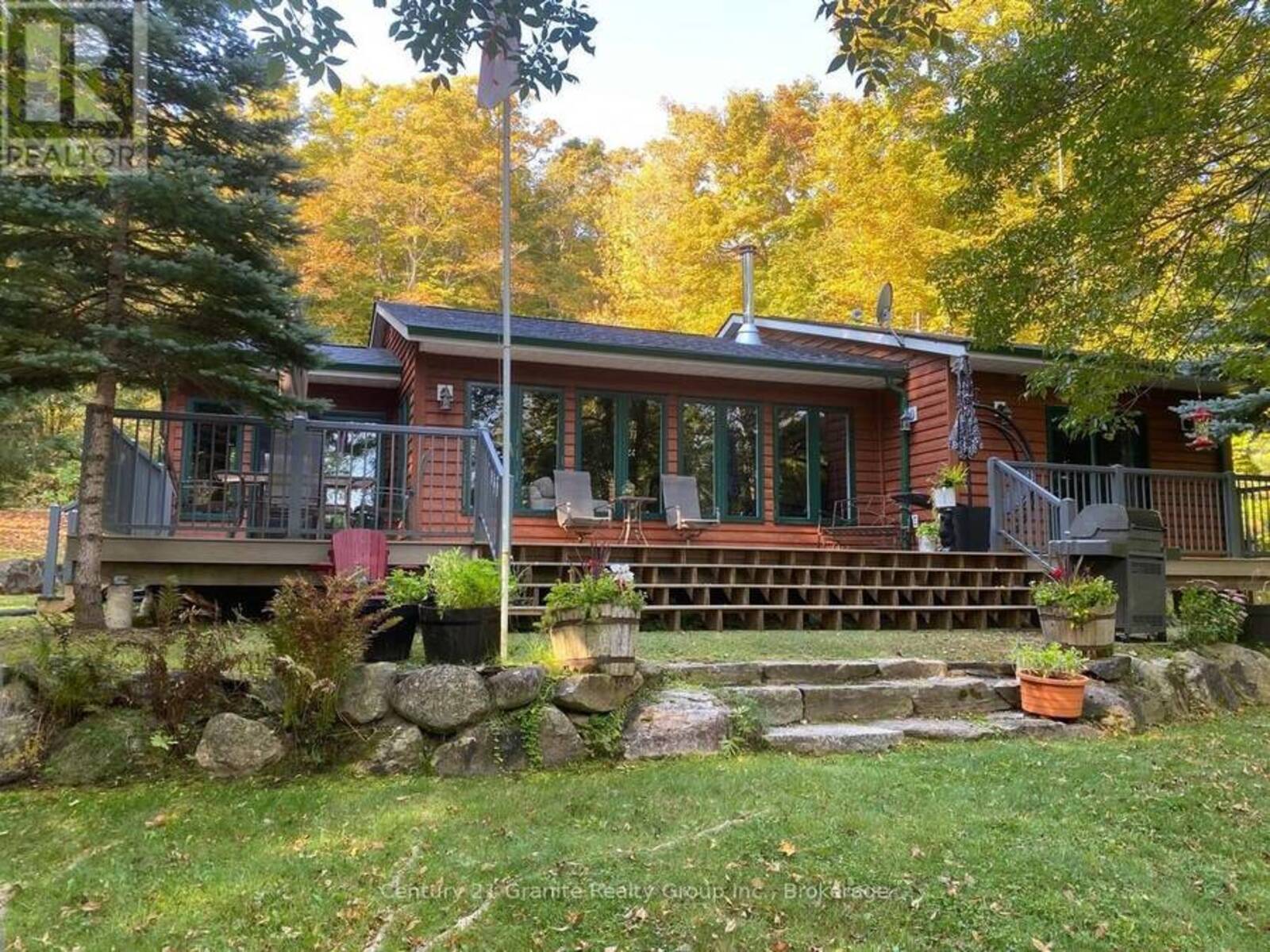 1052 NUTCRACKER TRAIL, Haliburton, Ontario K0M 1S0