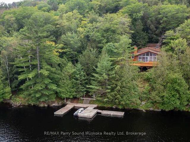 16 MOUNTAIN BASIN McKellar Ontario, P0G 1C0 - 3 Bedrooms Waterfront Home For sale