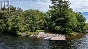 215 CRANE LAKE WAY | The Archipelago Ontario | Slide Image Four