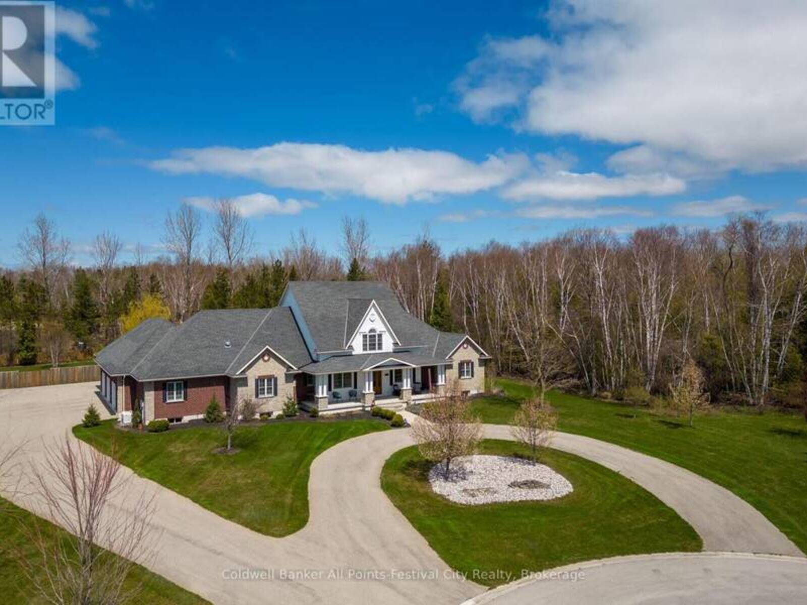 17 FAWN CREEK LANE, Bayfield, Ontario N0M 1G0