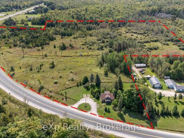 217 HIGHWAY 6 Georgian Bluffs Ontario, N0H 2T0 - 2 Bedrooms Home For Sale