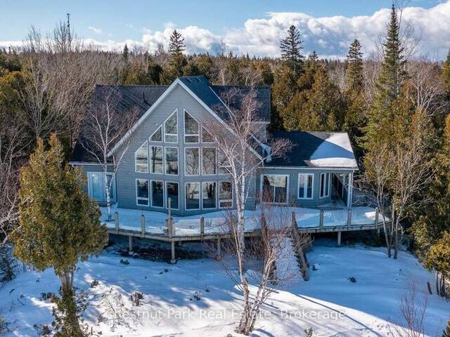 259 BIG TUB ROAD Tobermory Ontario, N0H 2R0 - 3 Bedrooms Waterfront Home For sale