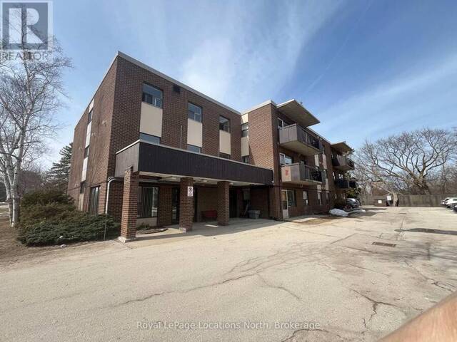 204 - 173 EIGHTH STREET Collingwood Ontario, L9Y 2C9 - 2 Bedrooms Condo For Sale