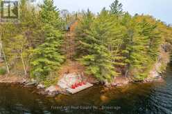 12905 KAWAGAMA-FISHPOLE POINT | Lake of Bays Ontario | Slide Image Nine