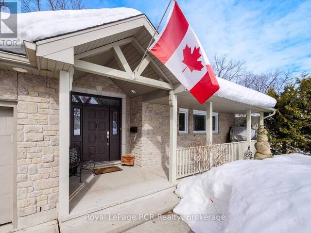 128 5TH A STREET E Owen Sound Ontario, N4K 1E6 - 4 Bedrooms Waterfront Home For sale