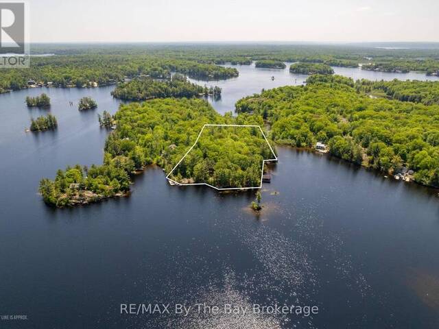 620 ISLAND 180 Port Severn Ontario, L0K 1S0 - 3 Bedrooms Waterfront Home For sale