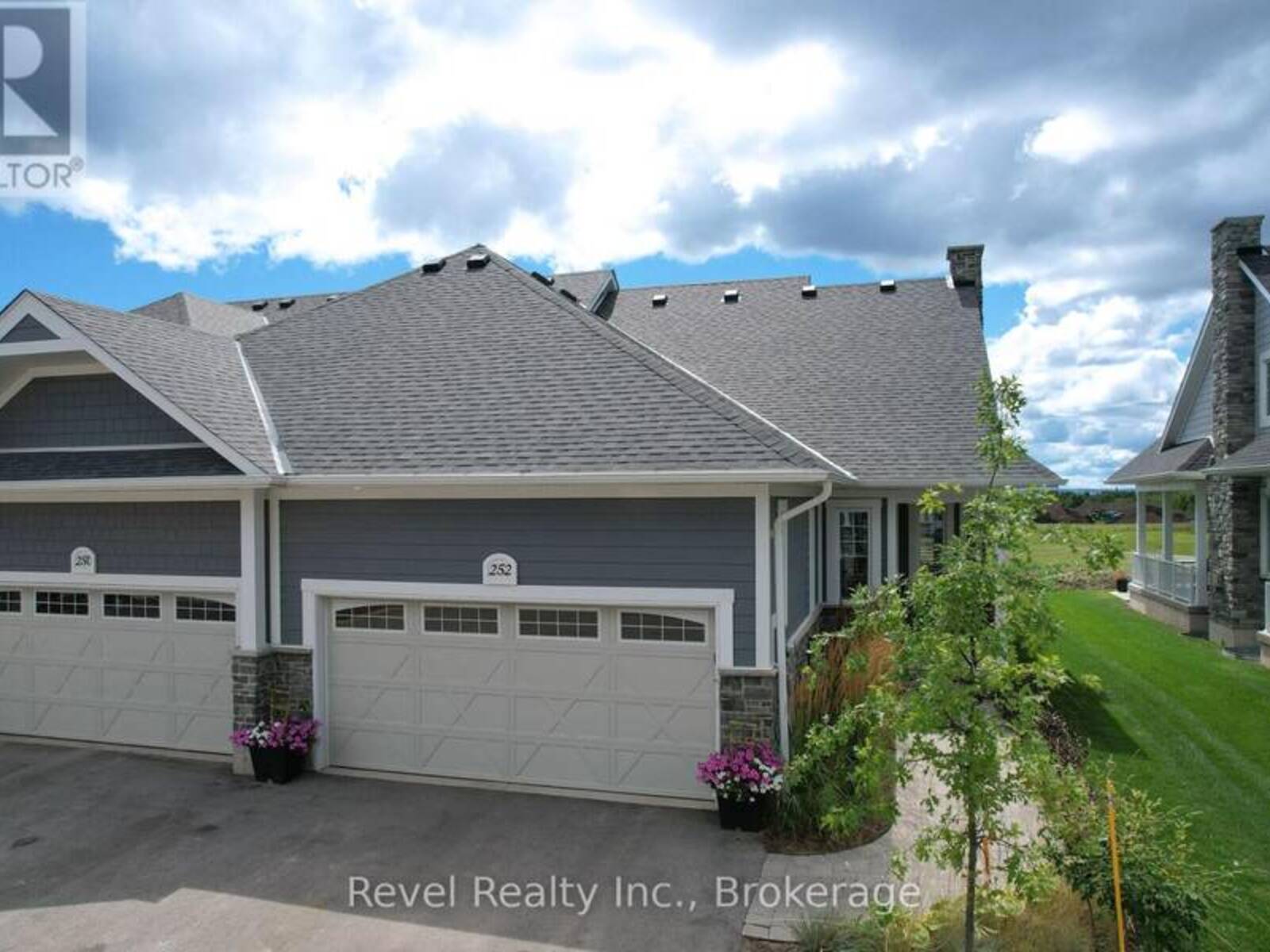 252 IRONWOOD WAY, Georgian Bluffs, Ontario N0H 1S0