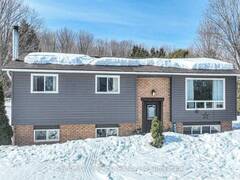 10 CONDER DRIVE Coldwater Ontario, L0K 1E0