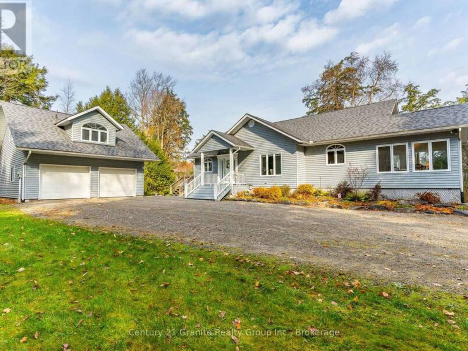 3526 WEST SHORE ROAD, Haliburton, Ontario K0M 1S0