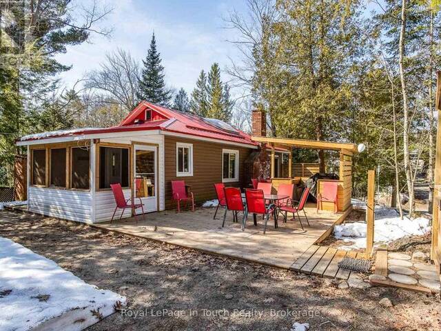 77 TINY BEACHES ROAD S Tiny Ontario, L0L 2J0 - 3 Bedrooms Home For Sale