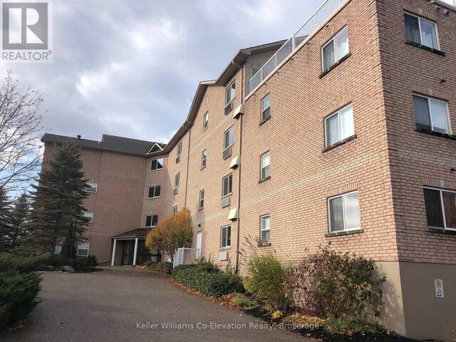 302 - 4 BECK BOULEVARD Penetanguishene Ontario, L9M 2H3 - 1 Bedroom Waterfront Condo For Sale