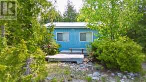 94 PEDWELL PT. DRIVE | Tobermory Ontario | Slide Image Eleven