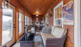 427 WEST BROWNS ROAD | Huntsville Ontario | Slide Image Fifteen