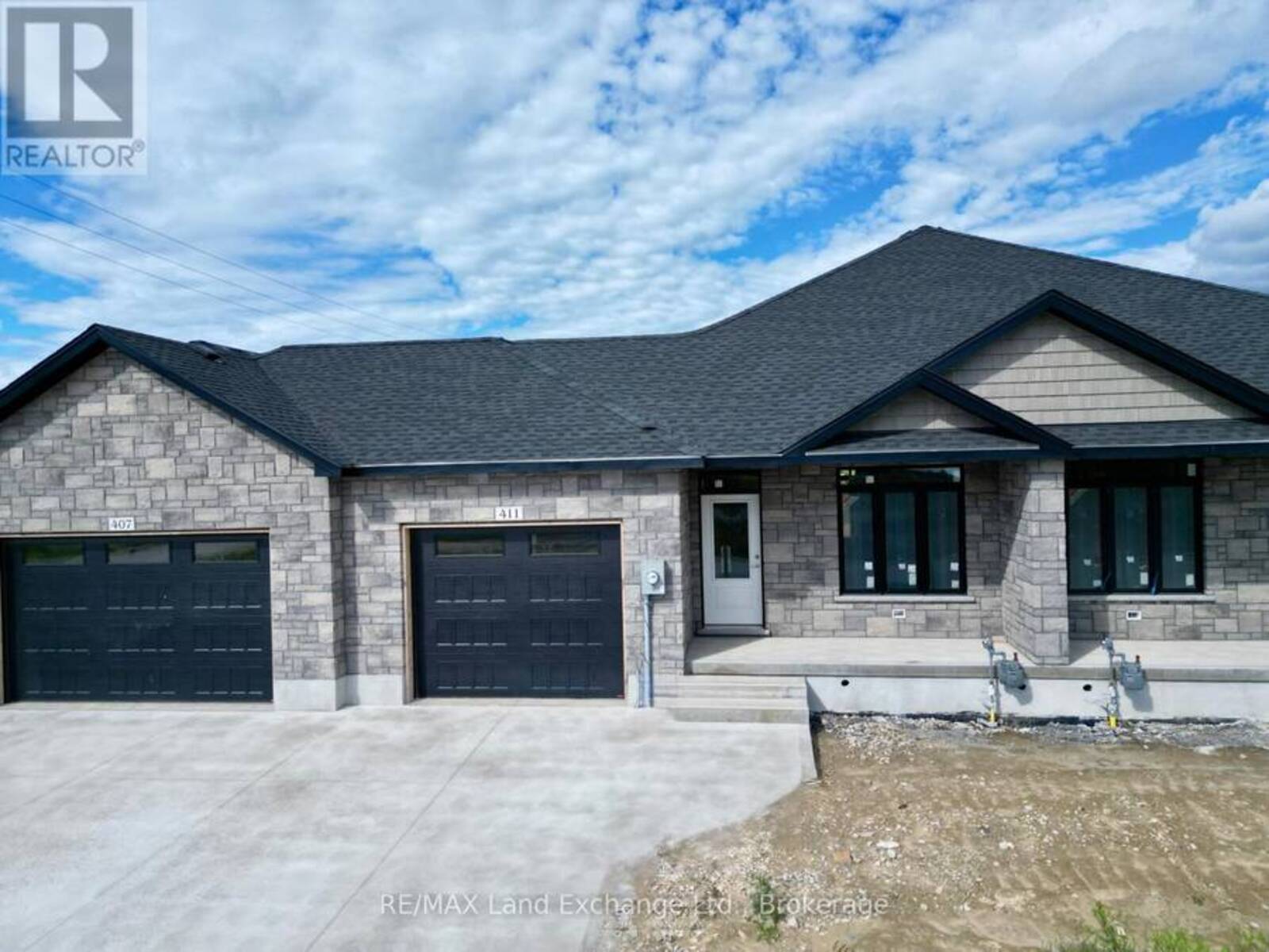 411 IVINGS DRIVE, Port Elgin, Ontario N0H 2C1