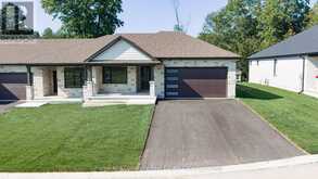 56 DEER RIDGE LANE | Bayfield Ontario | Slide Image Three