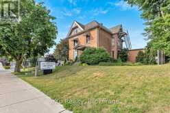 22 HARVEY STREET | Tillsonburg Ontario | Slide Image Three