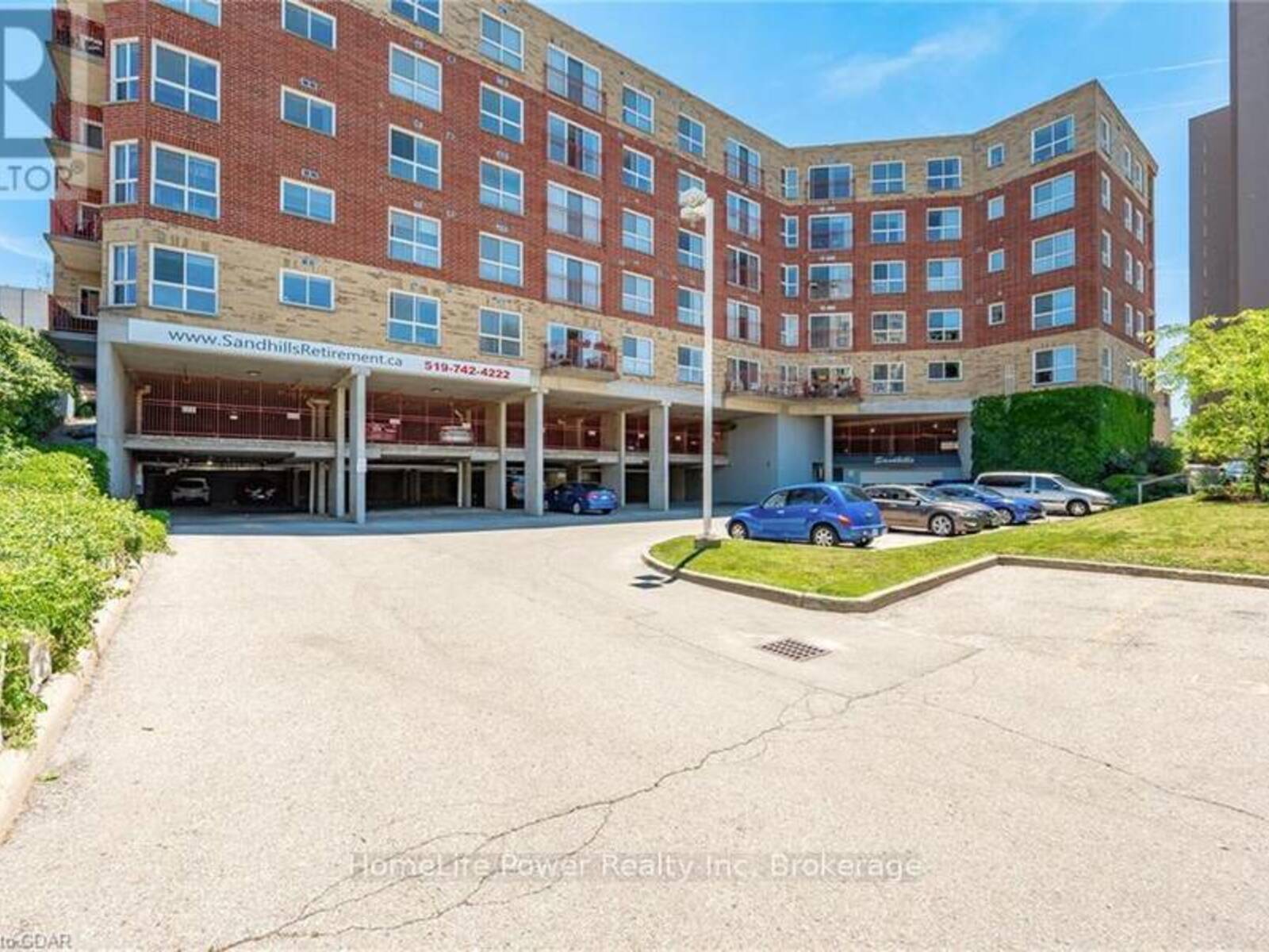 208 - 20 ST GEORGE STREET, Kitchener, Ontario N2G 2S7