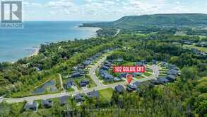 102 GOLDIE COURT | The Blue Mountains Ontario | Slide Image Five