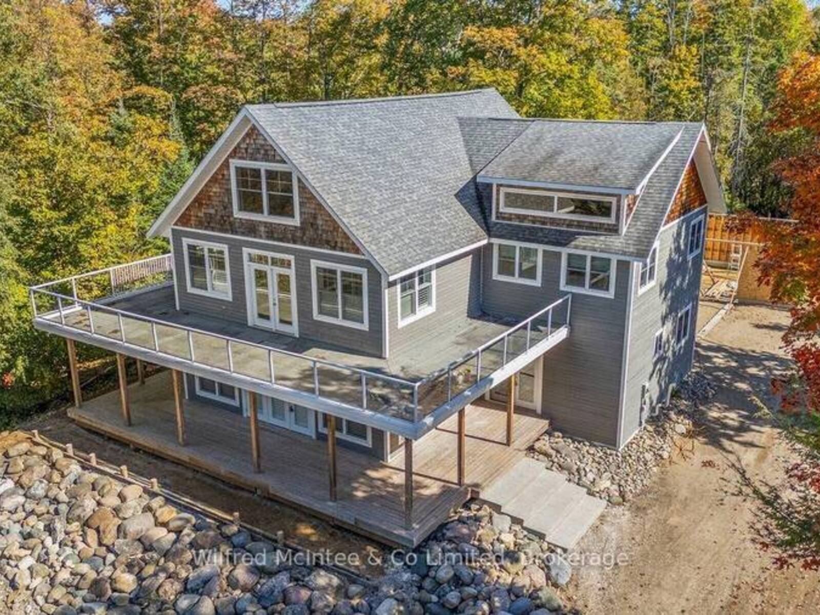 545 ECKFORD AVENUE, Southampton, Ontario N0H 2L0
