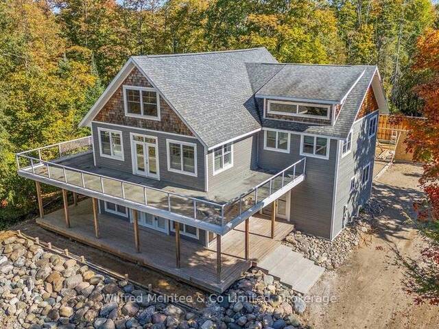 545 ECKFORD AVENUE Southampton Ontario, N0H 2L0 - 4 Bedrooms Home For Sale