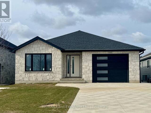 448 BURNSIDE STREET Port Elgin Ontario, N0H 2C3 - 5 Bedrooms Home For Sale