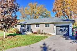 5 BROCK CRESCENT | Collingwood Ontario | Slide Image Two
