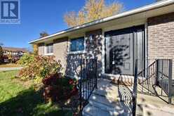 5 BROCK CRESCENT | Collingwood Ontario | Slide Image Six