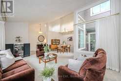 2 PICKWICK PLACE | Guelph Ontario | Slide Image Seven