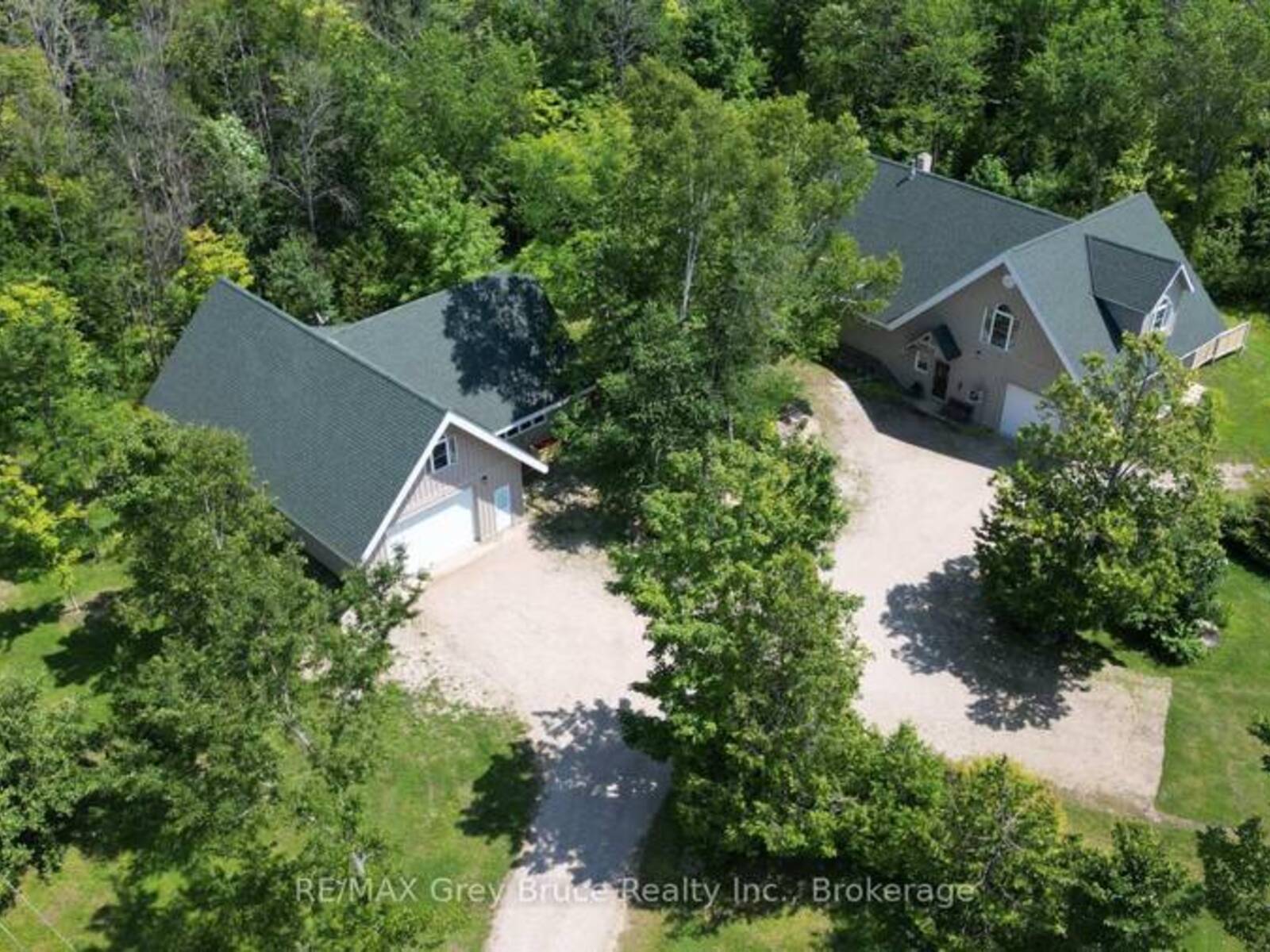 20 MAPLE DRIVE, Miller Lake, Ontario N0H 1Z0