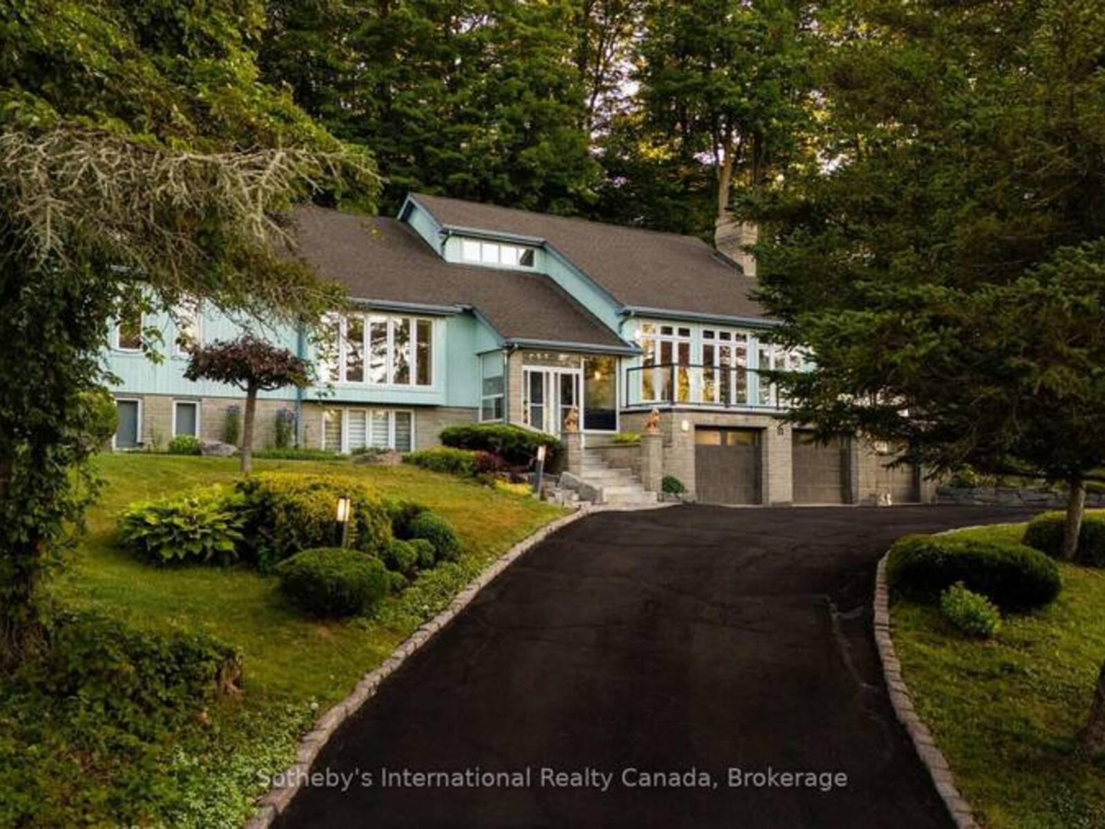 12 MATSON DRIVE, Caledon, Ontario L7E 0A9