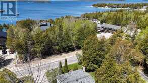 28 HARPUR DRIVE | Tobermory Ontario | Slide Image Two