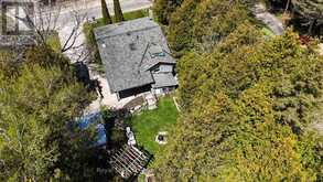 28 HARPUR DRIVE | Tobermory Ontario | Slide Image Thirty