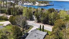 28 HARPUR DRIVE | Tobermory Ontario | Slide Image Three