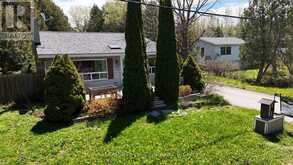 28 HARPUR DRIVE | Tobermory Ontario | Slide Image Four