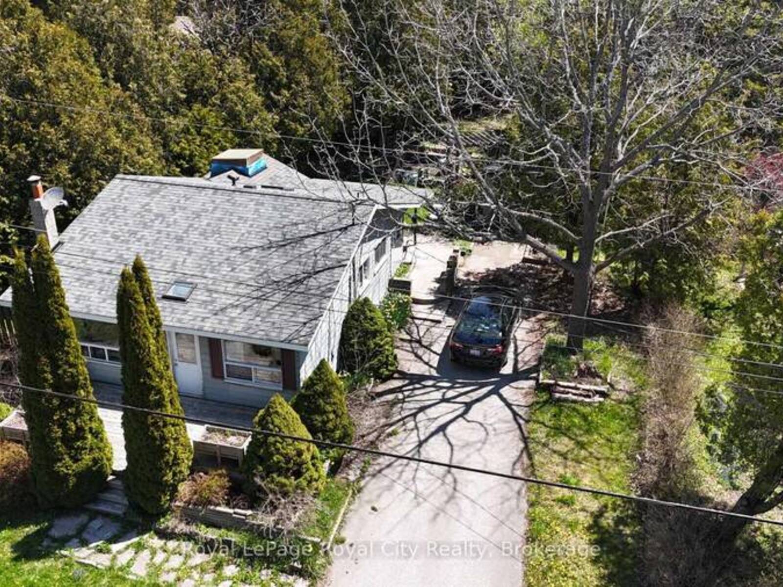 28 HARPUR DRIVE, Tobermory, Ontario N0H 2R0