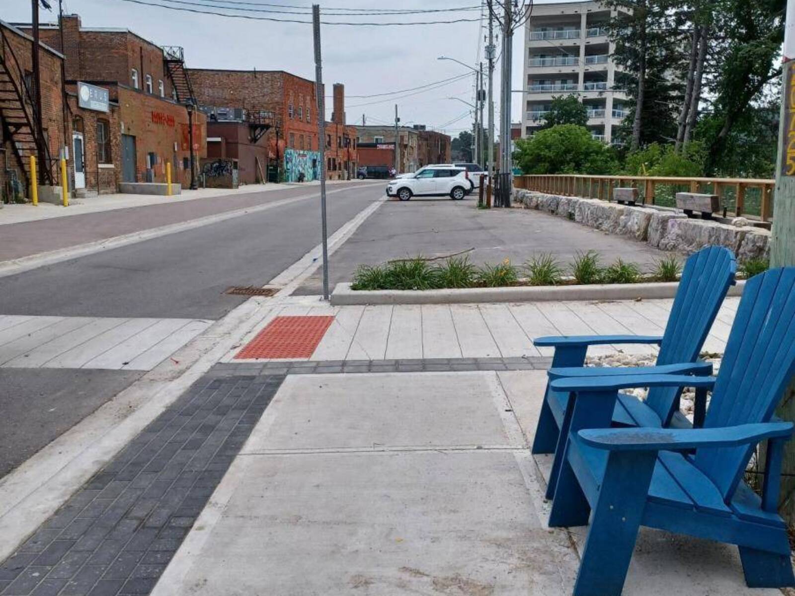 X 1ST AVENUE E, Owen Sound, Ontario N4K 2E1