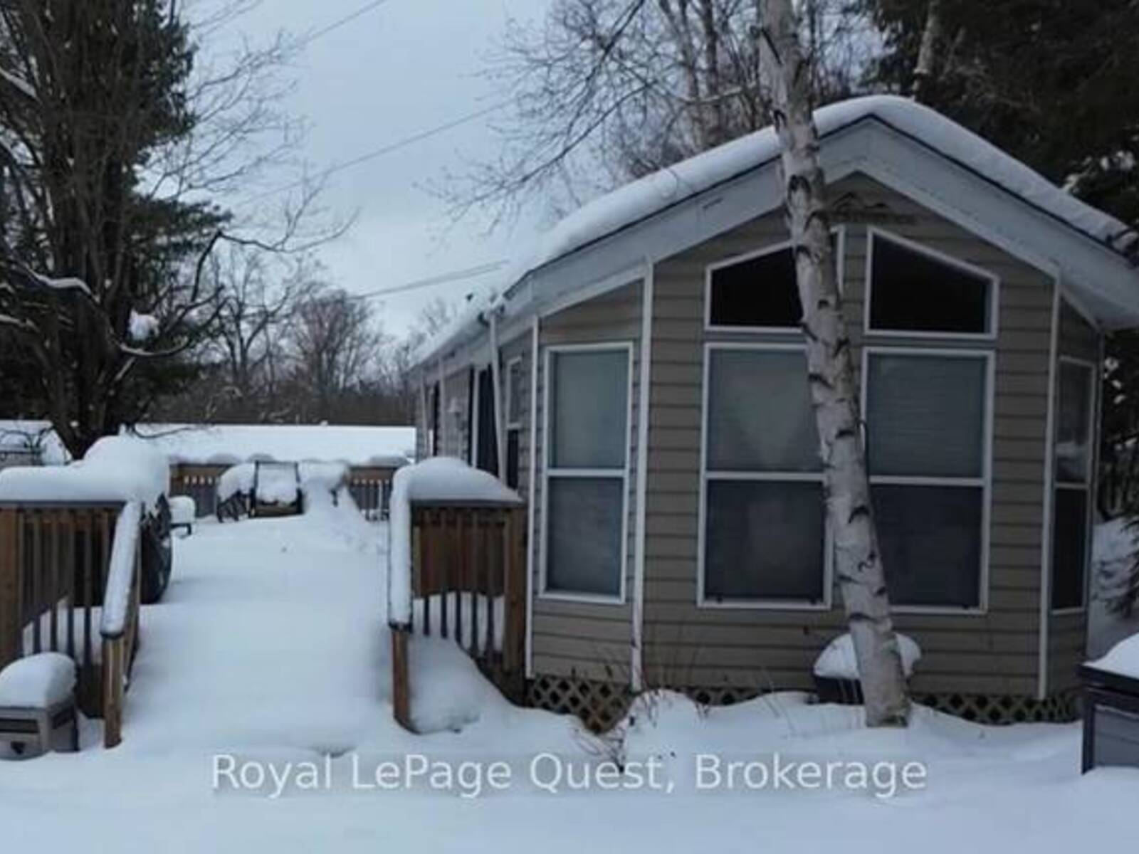 22 - 1005 STEPHENS BAY ROAD, Bracebridge, Ontario P1L 1X2
