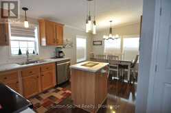 144 ROSEWOOD DRIVE | Owen Sound Ontario | Slide Image Nine