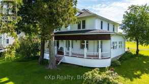 2 HENRY STREET | McKellar Ontario | Slide Image One