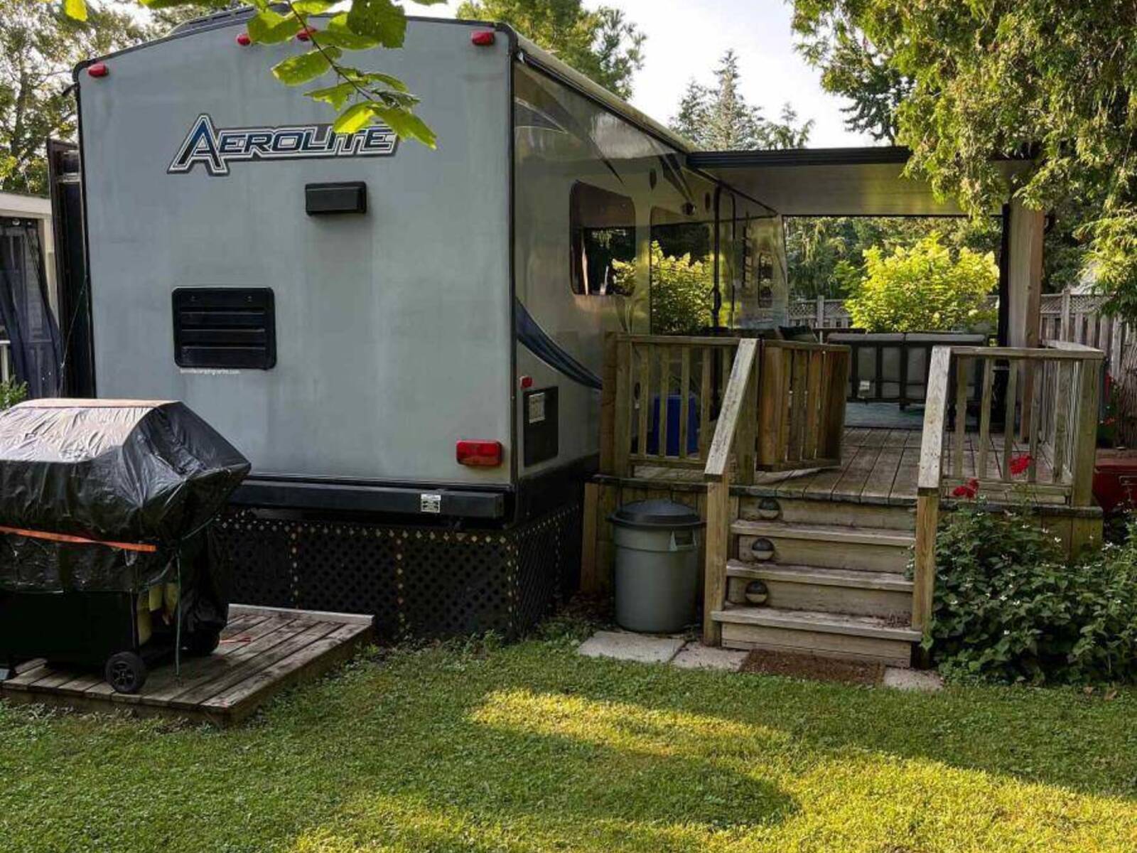6 LIGHTHOUSE COVE ROAD, Bayfield, Ontario N0M 1G0