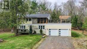256 WOODLAND DRIVE | Huntsville Ontario | Slide Image One