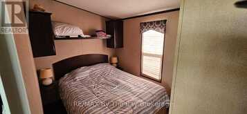17 CHIPPEWA TRAIL | Wasaga Beach Ontario | Slide Image Thirteen