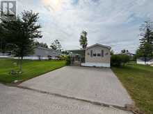 17 CHIPPEWA TRAIL | Wasaga Beach Ontario | Slide Image Eighteen