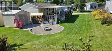 17 CHIPPEWA TRAIL | Wasaga Beach Ontario | Slide Image Six