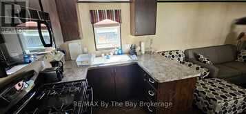 17 CHIPPEWA TRAIL | Wasaga Beach Ontario | Slide Image Seven
